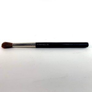 Mac Cosmetics 225 Brush
